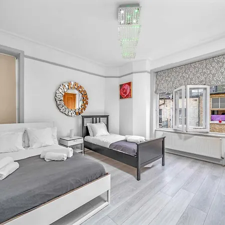 Brilliant 6 Bed Flat In London Apartment Exterior photo