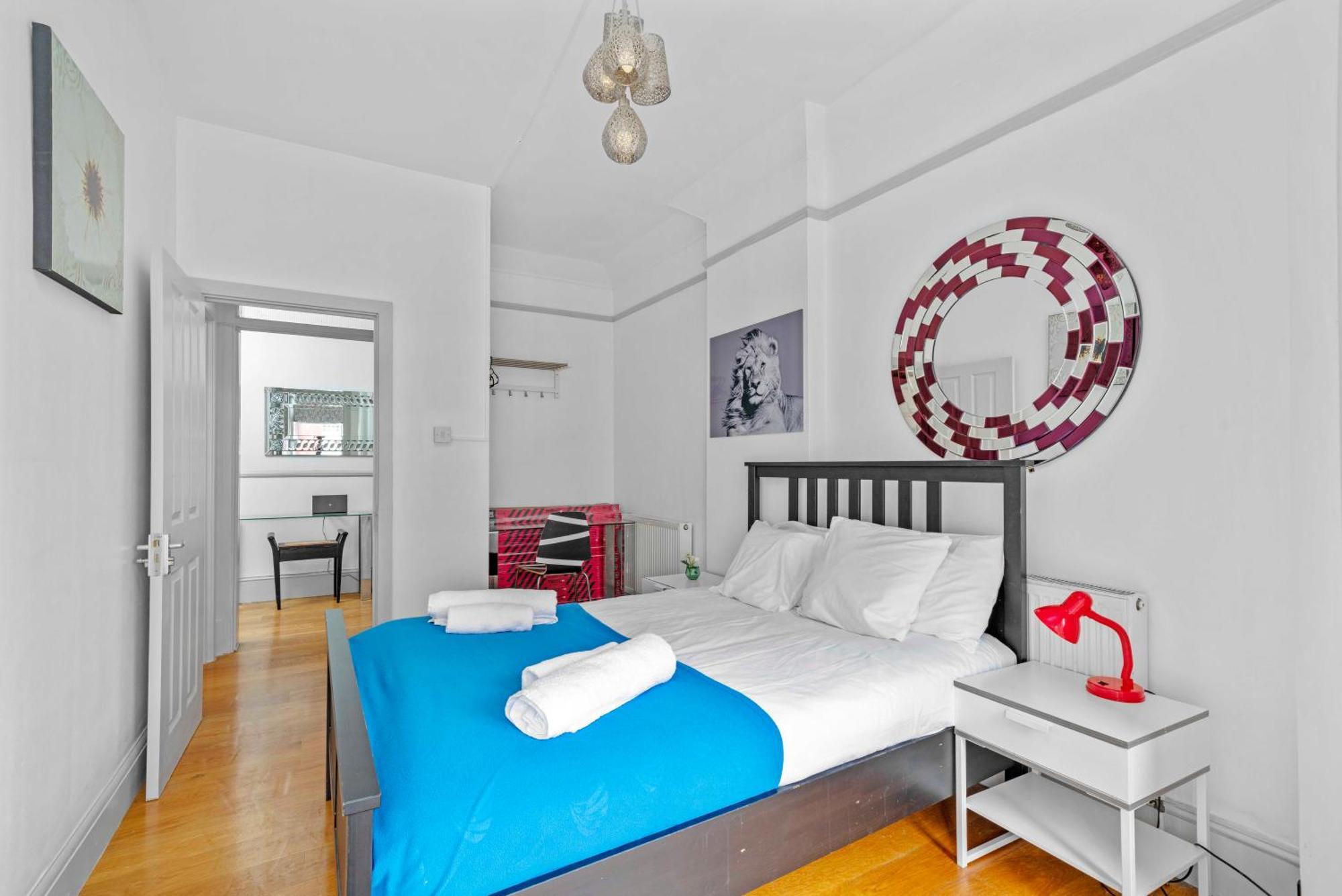 Apartment Brilliant 6 Bed Flat In