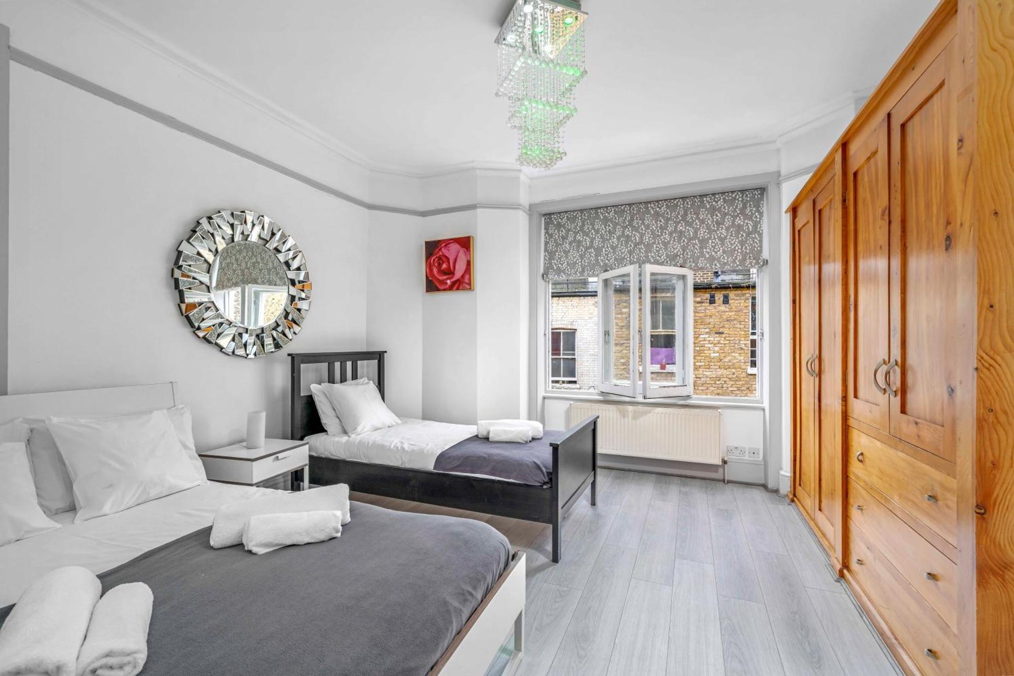 Brilliant 6 Bed Flat In