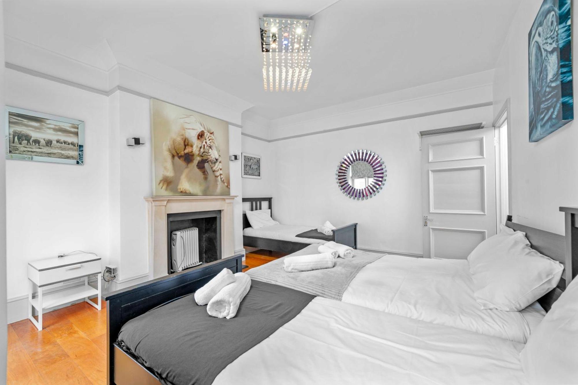 Brilliant 6 Bed Flat In Apartment London